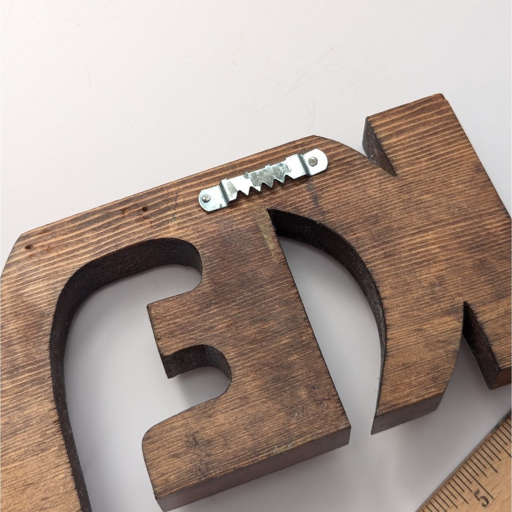Vintage Wood Keys Word Sign w/Brass Hooks Holder Wall Rack Rustic MCM - Picture 10 of 14